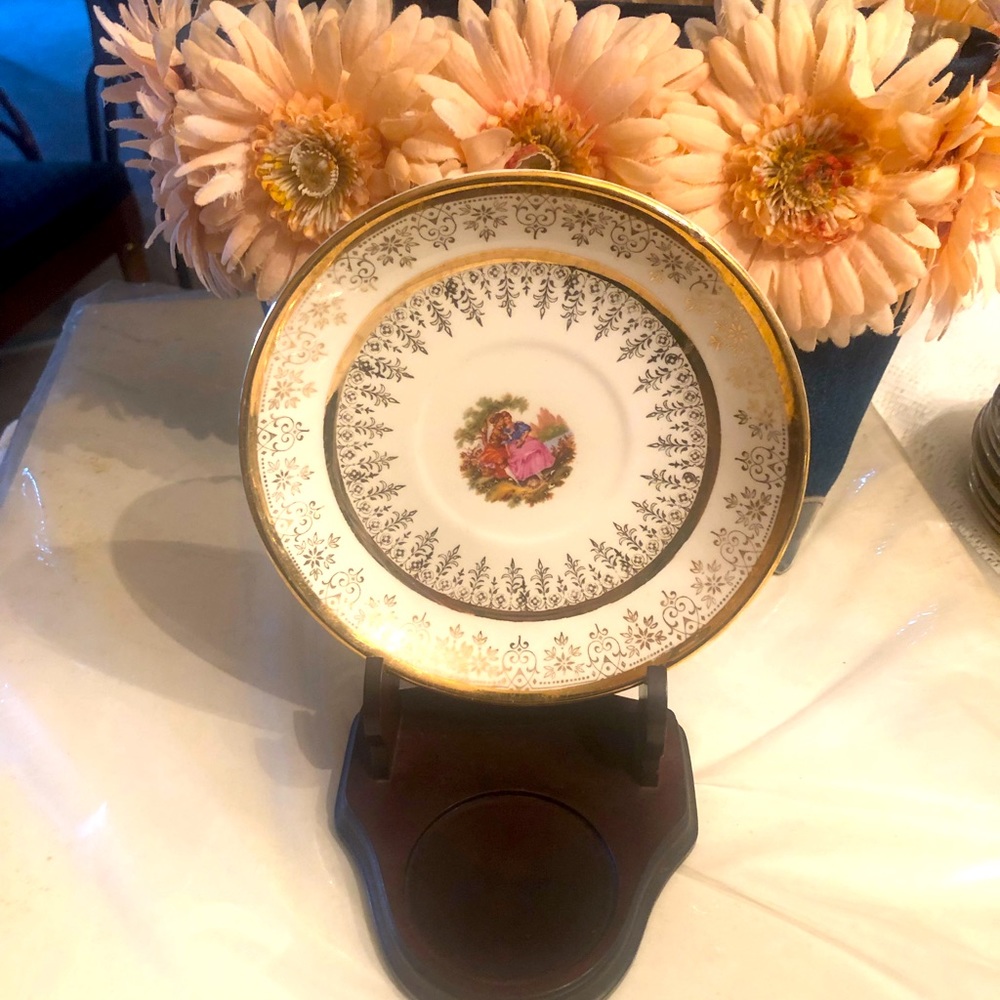 Royal Bone China bread / salad / dessert plates set of 8.